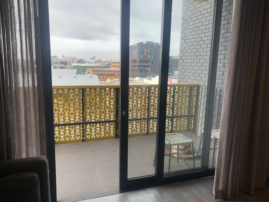 2 Bedroom Property for Sale in Woodstock Western Cape